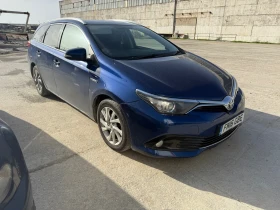 Toyota Auris  - изображение 1