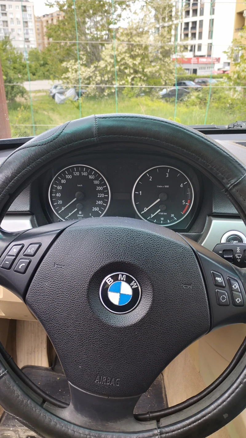 BMW 320, снимка 6 - Автомобили и джипове - 48849298