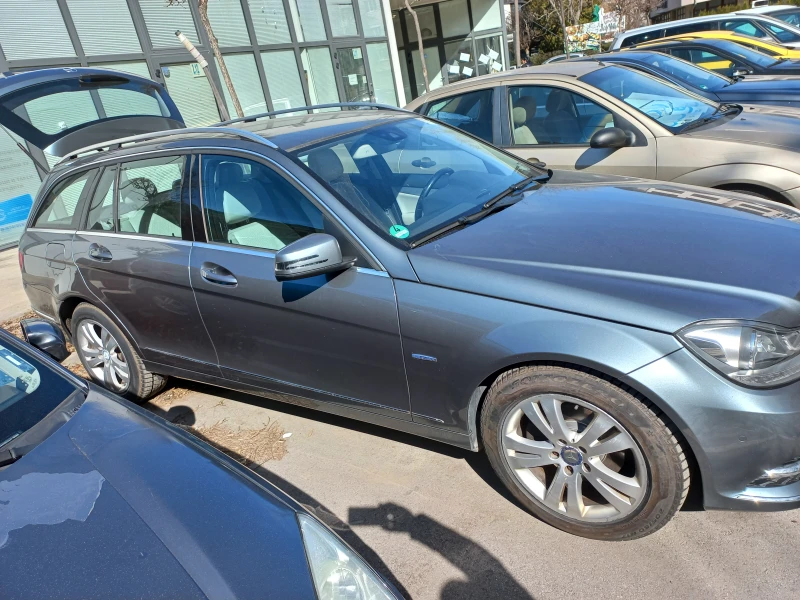 Mercedes-Benz C 200 Facelift , снимка 6 - Автомобили и джипове - 49420714