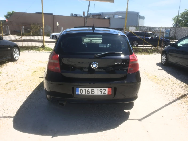 BMW 120 D AUTOMAT NAVI, снимка 5 - Автомобили и джипове - 50037711
