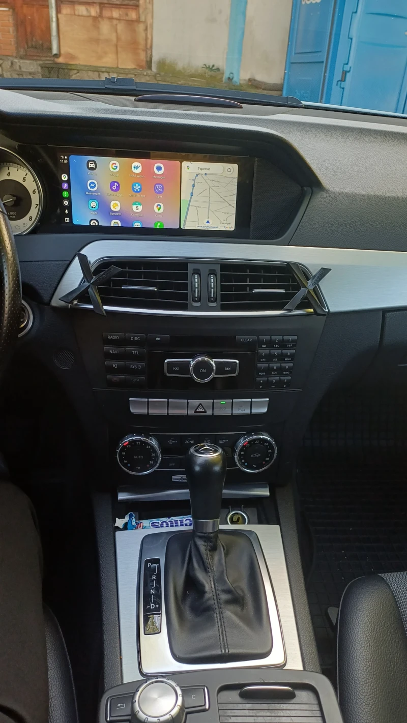 Mercedes-Benz C 200 1.8i  184 к.с Car-Play Android Auto, снимка 10 - Автомобили и джипове - 51949947