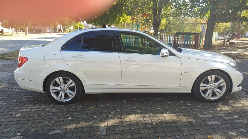 Mercedes-Benz C 200 1.8i  184 к.с Car-Play Android Auto, снимка 4 - Автомобили и джипове - 51949947