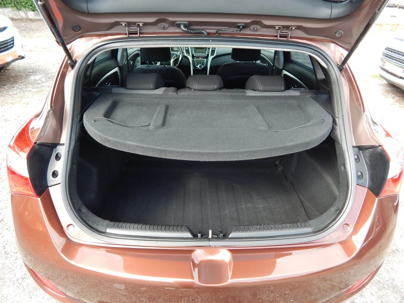 Hyundai I30 1.6CRDI* ОТЛИЧНА* , снимка 11 - Автомобили и джипове - 51950260
