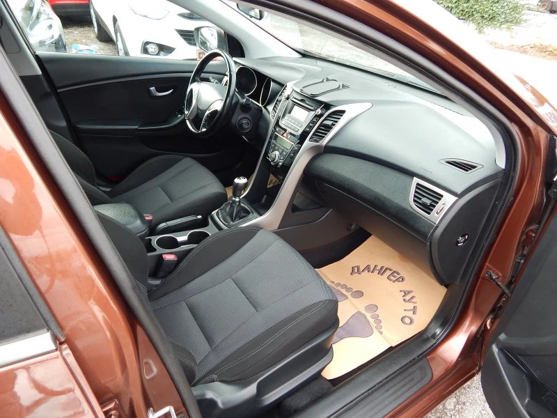 Hyundai I30 1.6CRDI* ОТЛИЧНА* , снимка 17 - Автомобили и джипове - 51950260