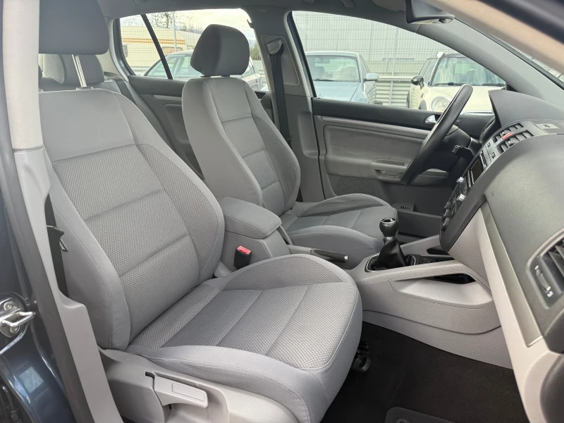 VW Golf 1.9TDI 6ск. 105ps, снимка 11 - Автомобили и джипове - 52490377