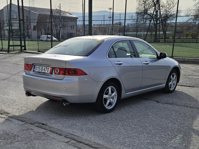 Honda Accord 2.4i-VTEC Executiv, снимка 5 - Автомобили и джипове - 52635960