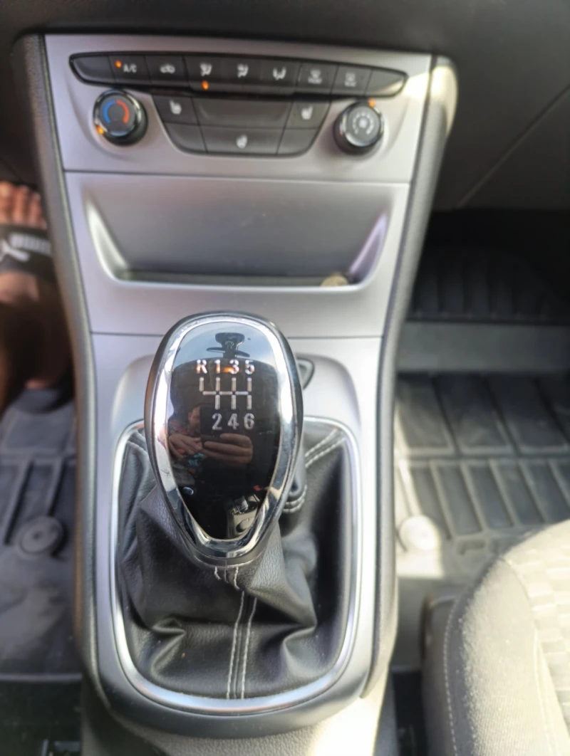 Opel Astra, снимка 6 - Автомобили и джипове - 52874224