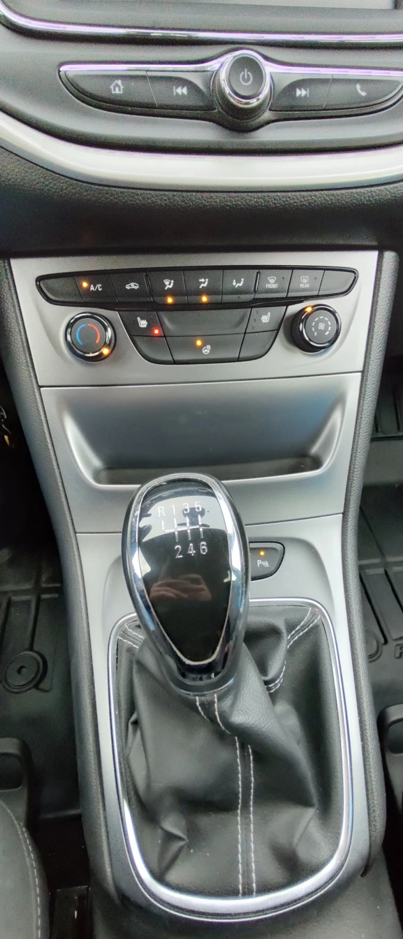 Opel Astra, снимка 12 - Автомобили и джипове - 53051021