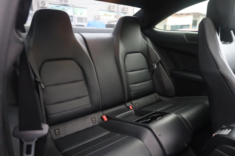 Mercedes-Benz C 250 Coupe AMG FACE PANO HarmanKardon Memory SzH iCarbg, снимка 8 - Автомобили и джипове - 53122687