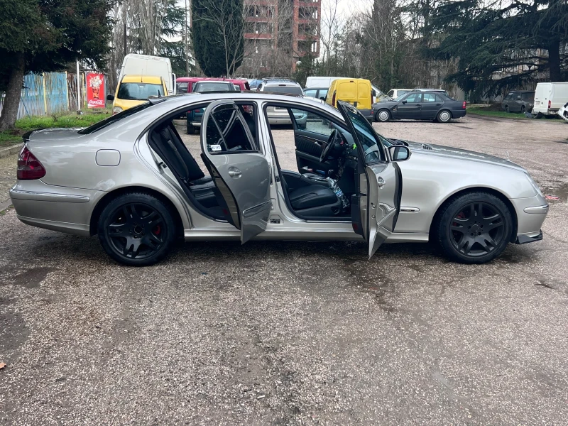 Mercedes-Benz E 270, снимка 8 - Автомобили и джипове - 53514314