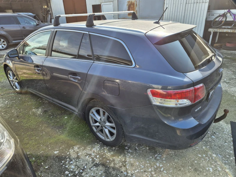 Toyota Avensis, снимка 8 - Автомобили и джипове - 53520865