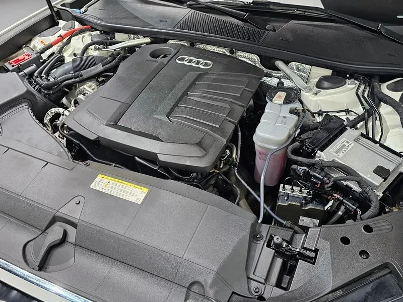 Audi A6 C8 40 TDI Premium, снимка 6 - Автомобили и джипове - 55707528
