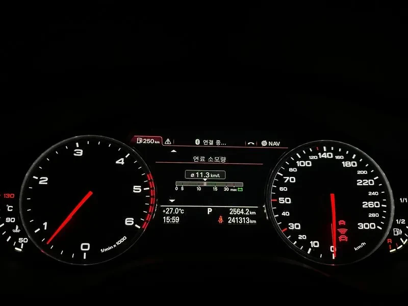 Audi A6 3.0TDI QUATTRO, снимка 7 - Автомобили и джипове - 56159176