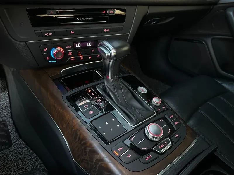 Audi A6 3.0TDI QUATTRO, снимка 11 - Автомобили и джипове - 56159176