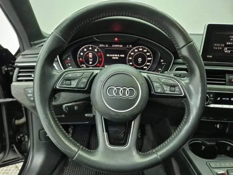 Audi A4 2.0 TFSI Premium - САМО 30% АВАНС, снимка 17 - Автомобили и джипове - 56253841