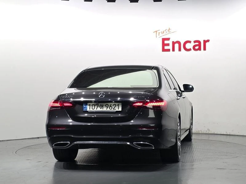 Mercedes-Benz E 220 E220d 4MATIC AMG Line| 194�.�. | Mobile.bg � ����������� 4