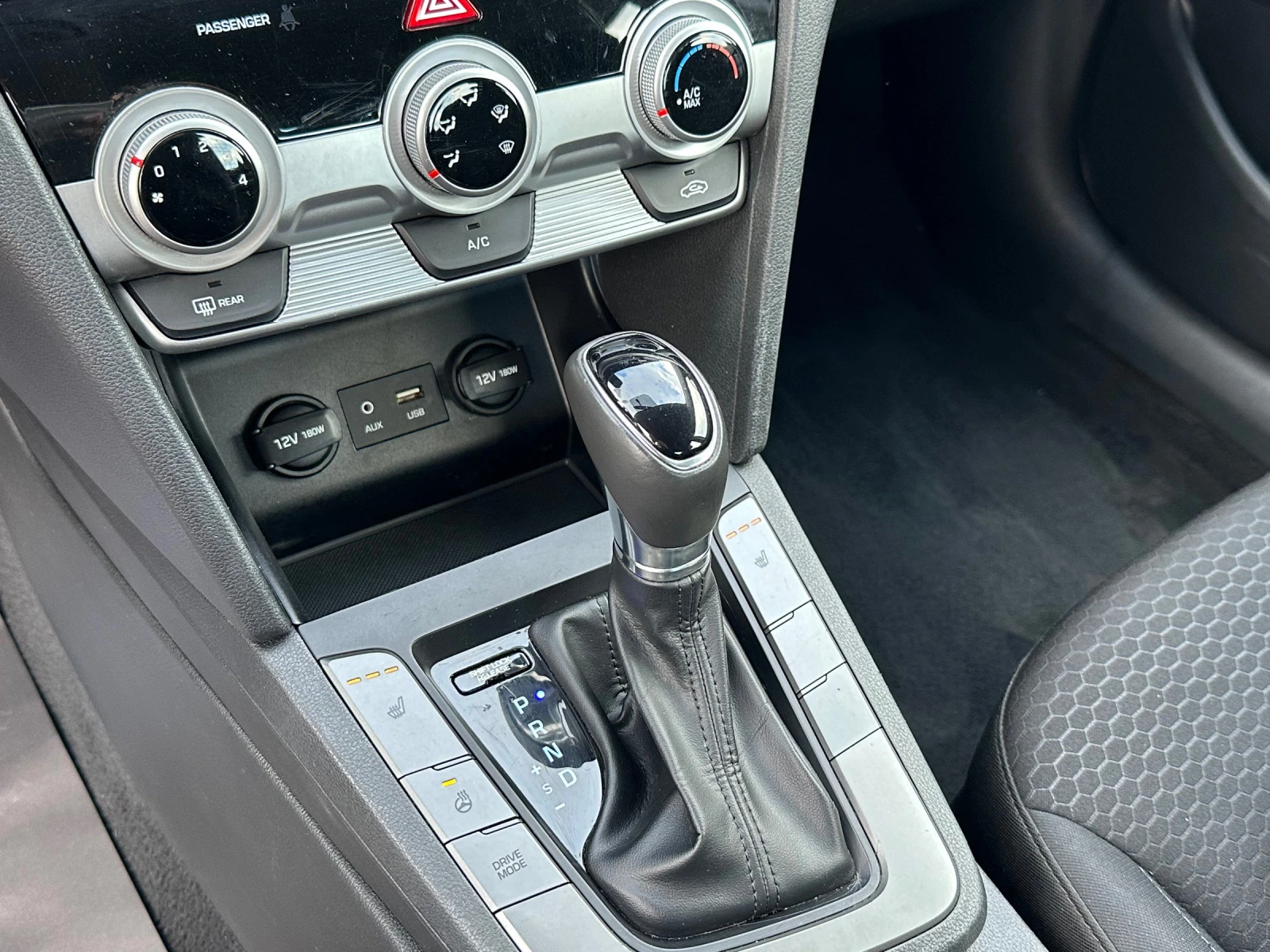 Hyundai Elantra 2.0i* 49.000Км* BlindSpot*  | Mobile.bg — изображение 17