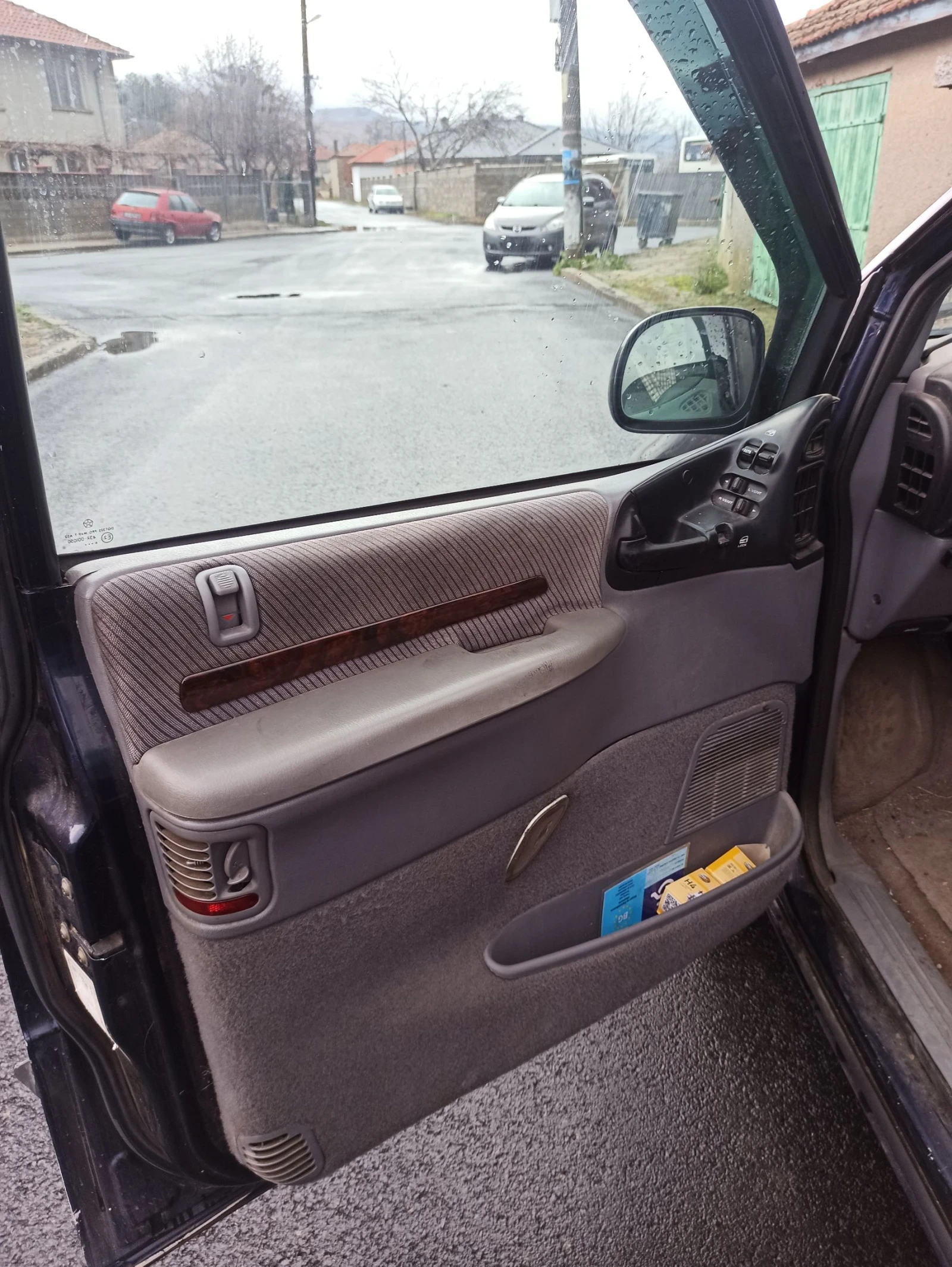 Chrysler Voyager  - изображение 8