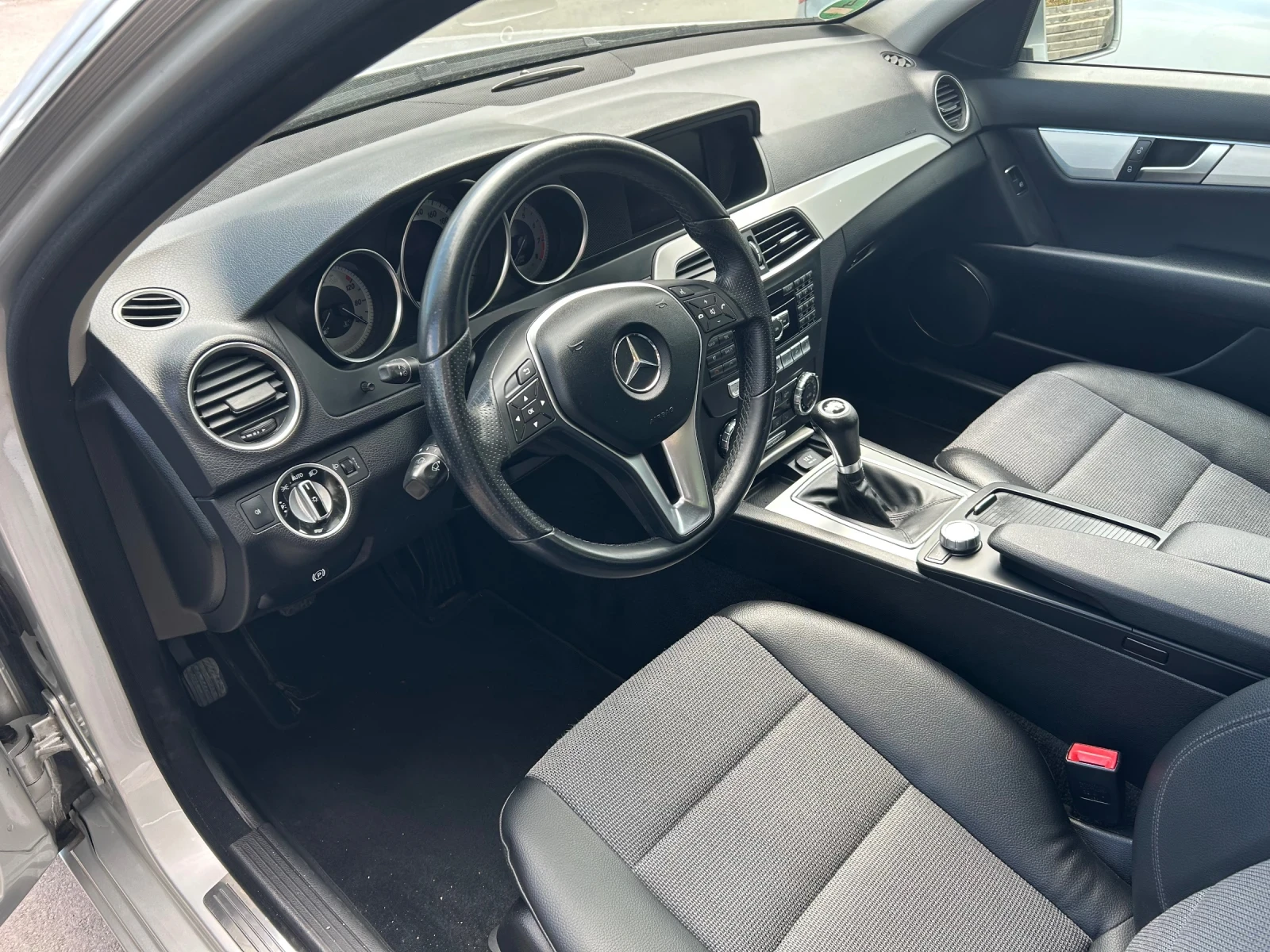 Mercedes-Benz C 180 AVANTGARDE BLUEEFFICIENCY FACELIFT  - изображение 8