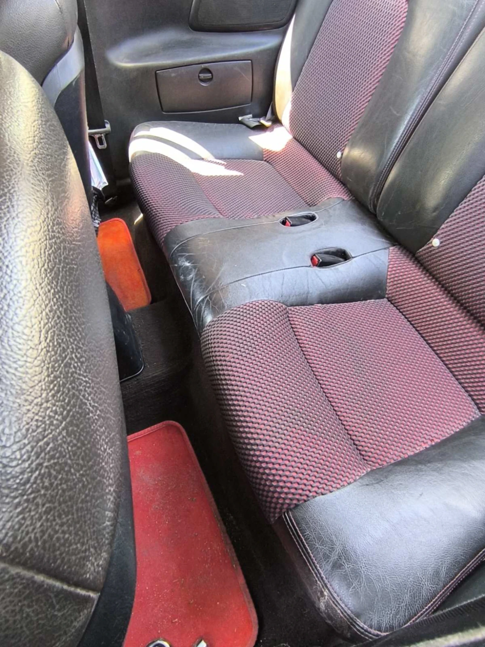Hyundai Coupe 2.0 - изображение 8