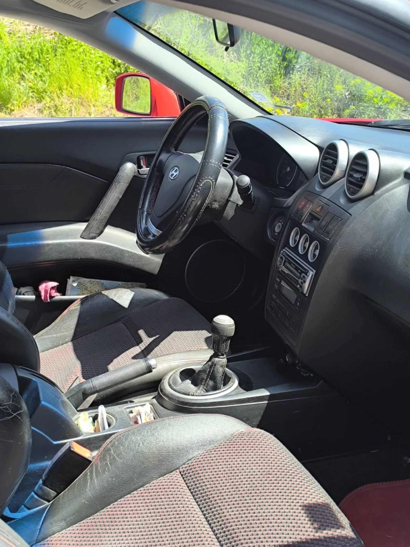 Hyundai Coupe 2.0 - изображение 7