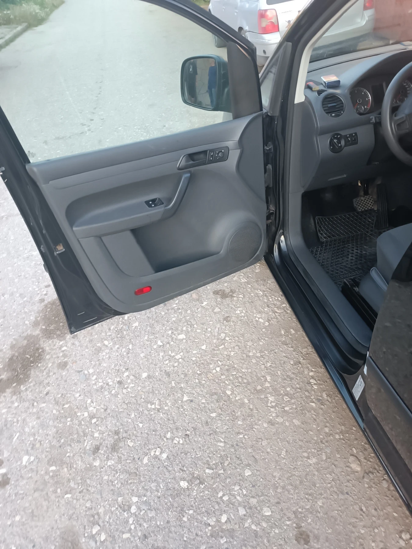 VW Caddy  - изображение 7