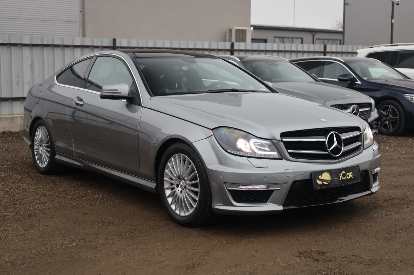 Mercedes-Benz C 250 Coupe AMG FACE PANO HarmanKardon Memory SzH iCarbg - изображение 3