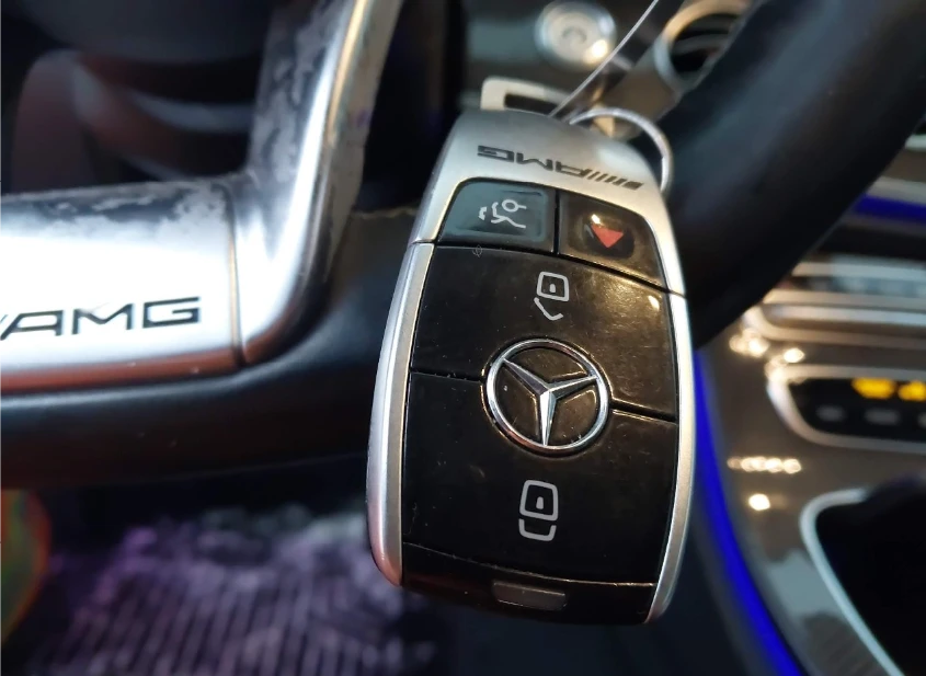 Mercedes-Benz E 63 AMG S 4MATIC  - изображение 9