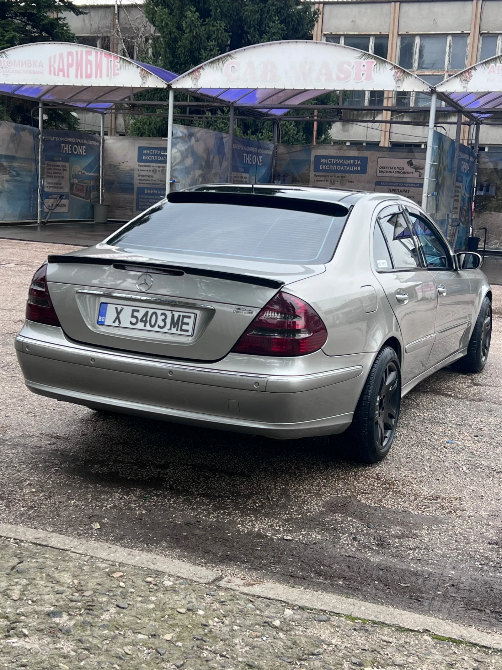 Mercedes-Benz E 270  - изображение 5