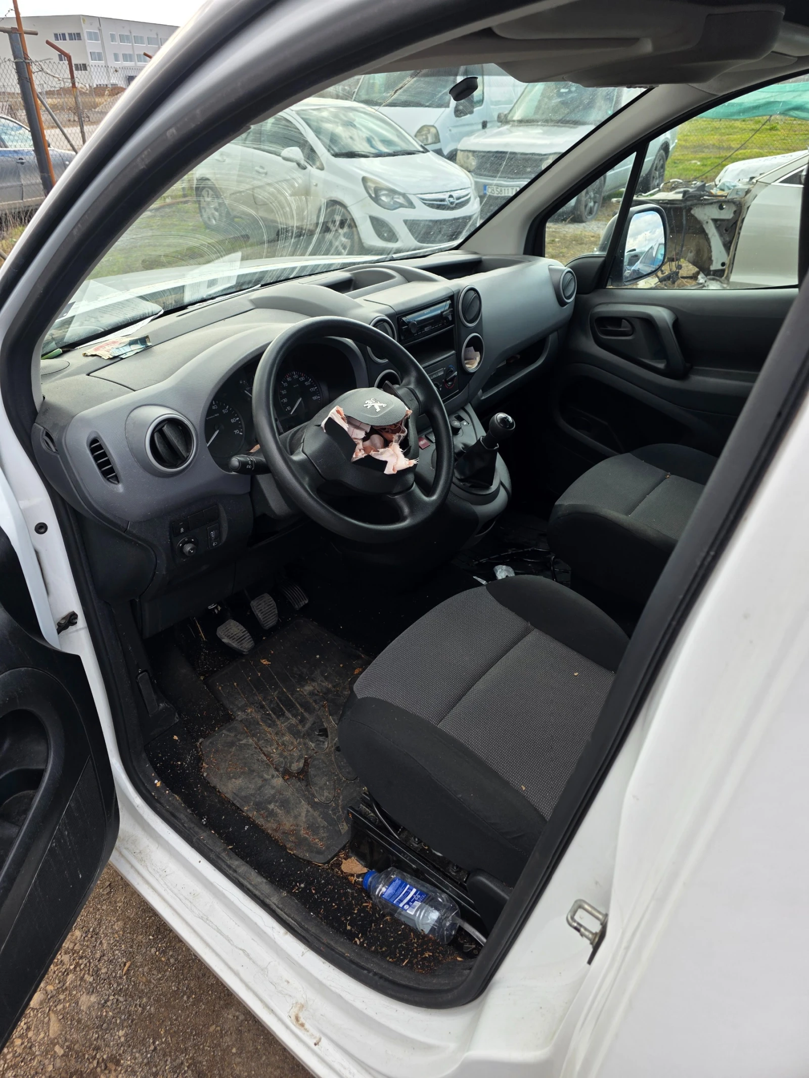 Peugeot Partner 32 000км - изображение 8