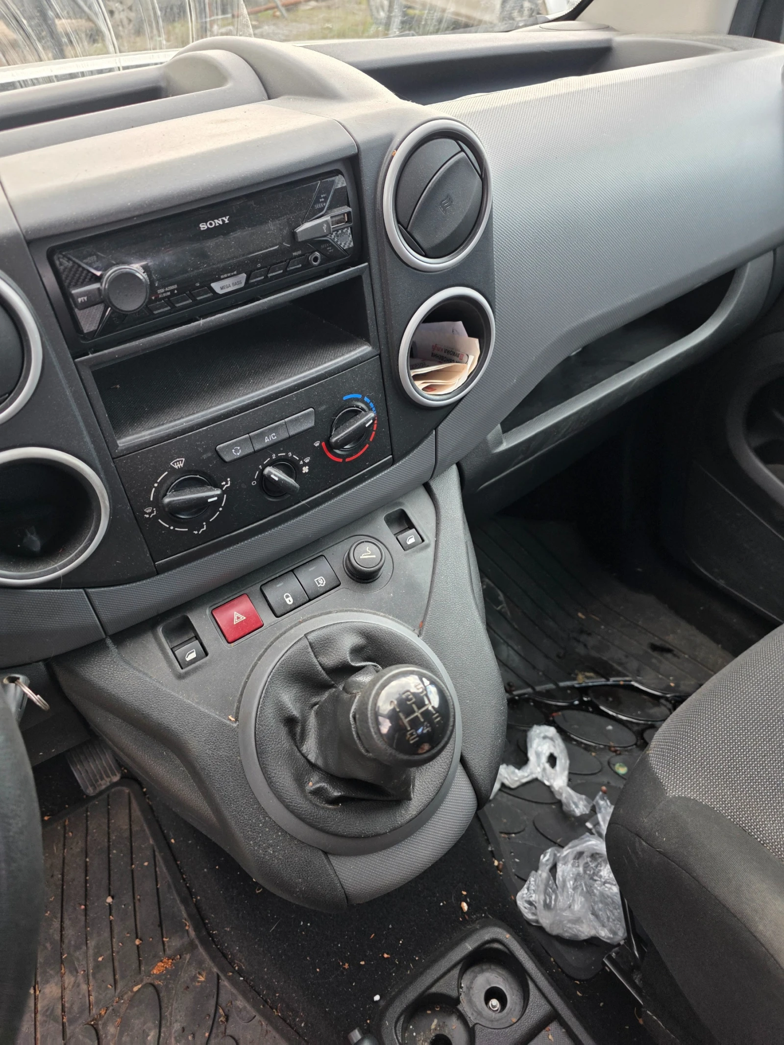 Peugeot Partner 32 000км - изображение 10