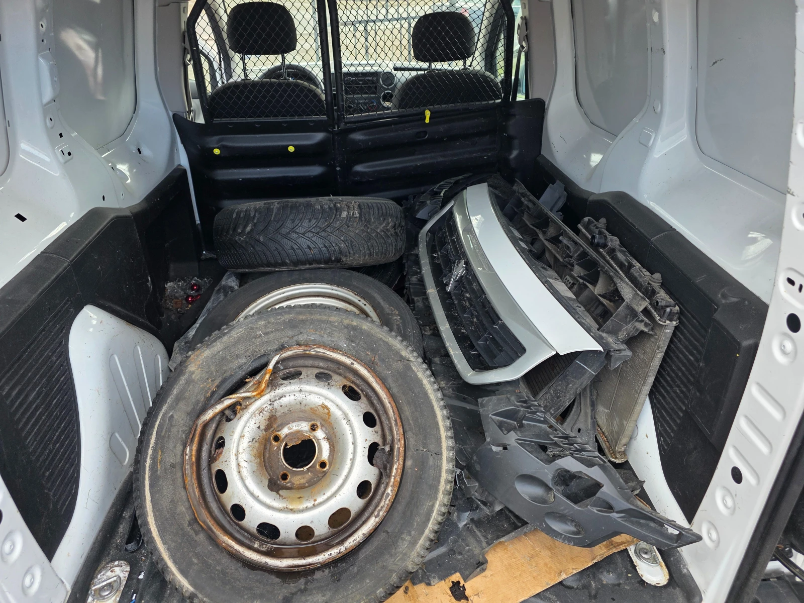 Peugeot Partner 32 000км - изображение 7