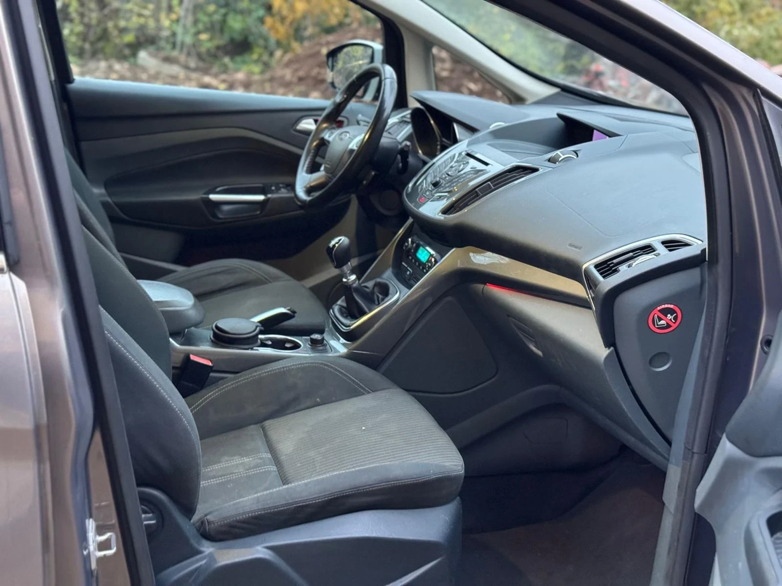 Ford Grand C-Max, снимка 8 - Автомобили и джипове - 54045244