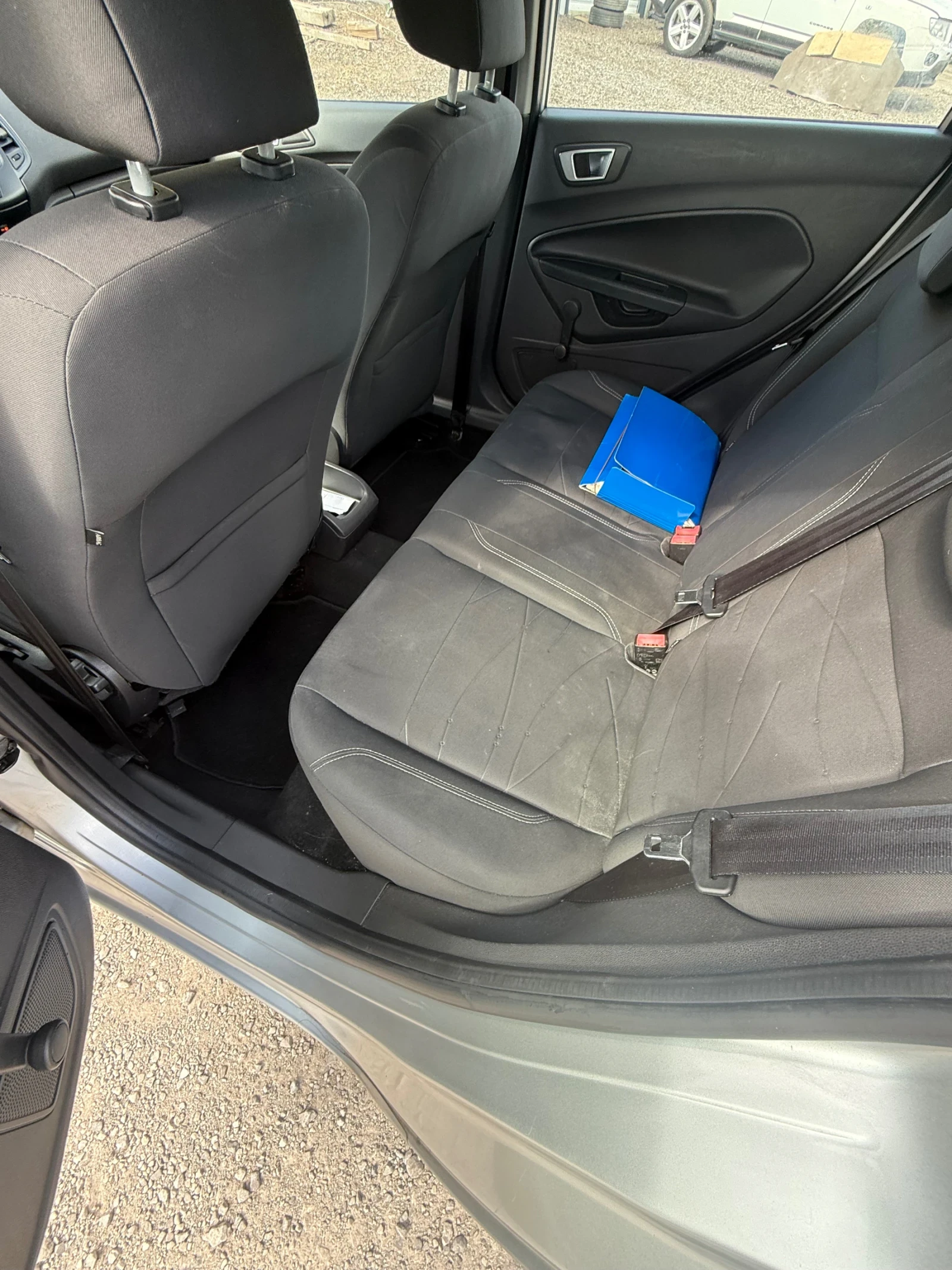 Ford Fiesta 1.5TDCi EURO6, снимка 5 - Автомобили и джипове - 54151380