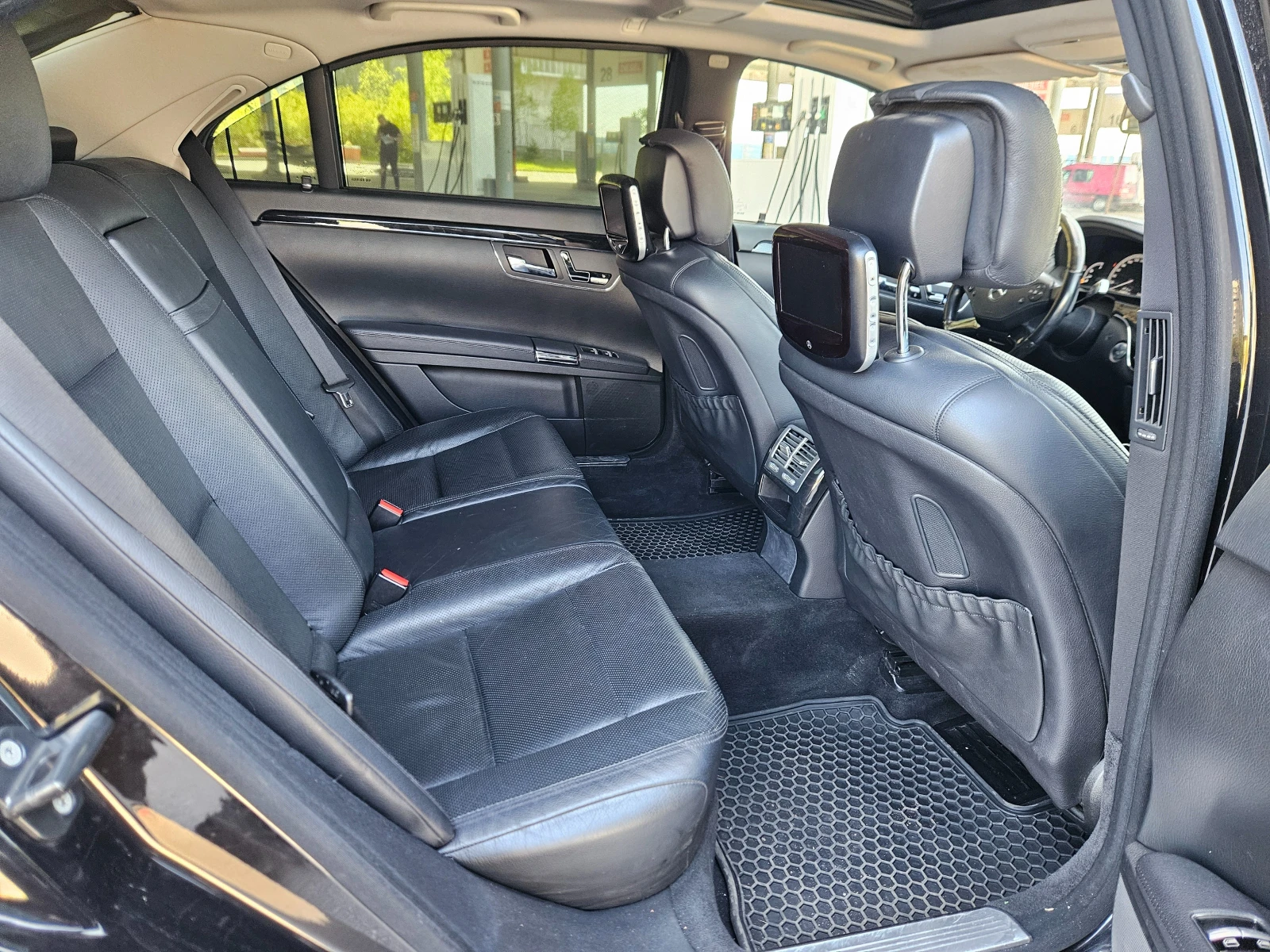 Mercedes-Benz S 550 AMG ПАКЕТ/ЛИЗИНГ, снимка 12 - Автомобили и джипове - 54333308