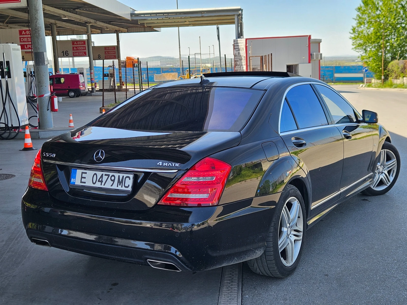 Mercedes-Benz S 550 AMG ПАКЕТ/ЛИЗИНГ, снимка 5 - Автомобили и джипове - 54333308