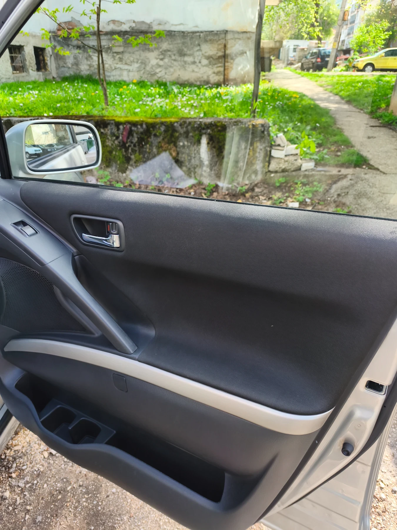 Toyota Corolla verso 2.2 D4D 136, снимка 8 - Автомобили и джипове - 54397991