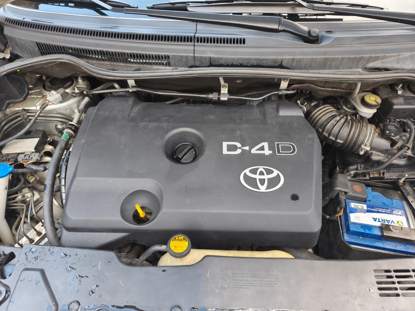Toyota Corolla verso 2.2 D4D 136, снимка 11 - Автомобили и джипове - 54397991