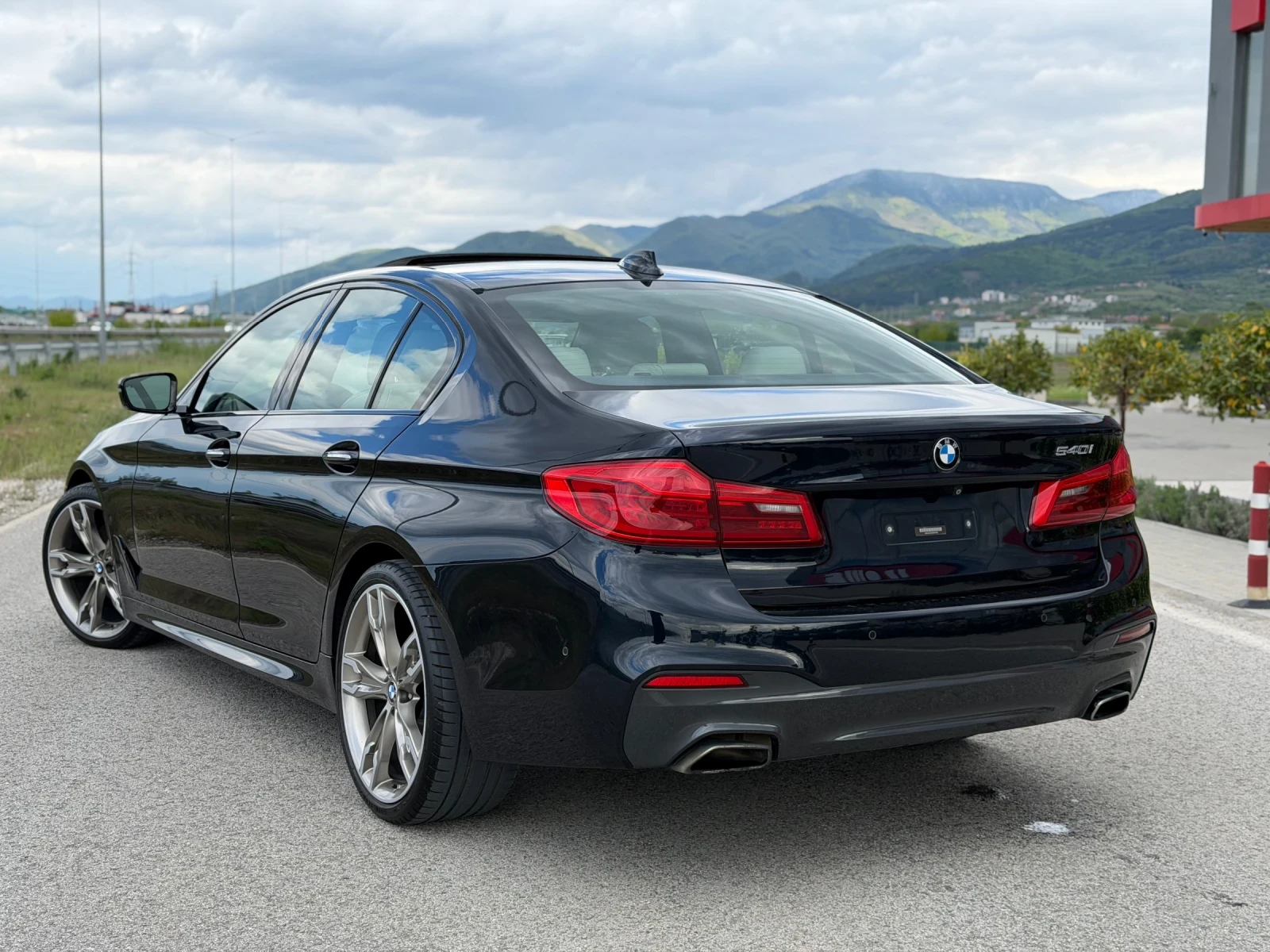 BMW 540 B58 INDIVIDUAL, снимка 2 - Автомобили и джипове - 54428341