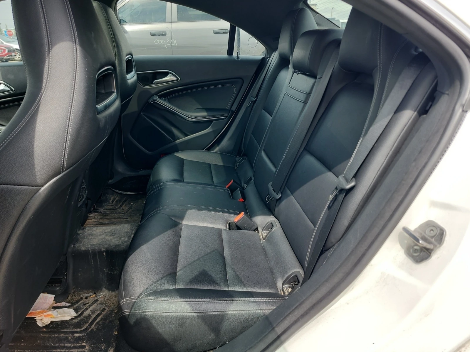 Mercedes-Benz CLA 250 * * CARFAX * * АВТО КРЕДИТ * * , снимка 5 - Автомобили и джипове - 54645982