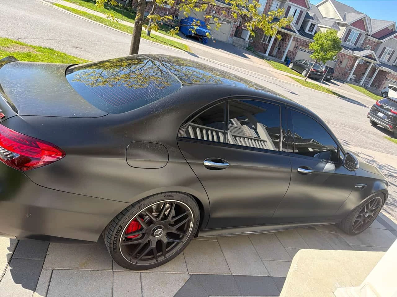 Mercedes-Benz E 63 AMG S / 360 / DIS / BURMESTER / CARFAX, снимка 3 - Автомобили и джипове - 54651747