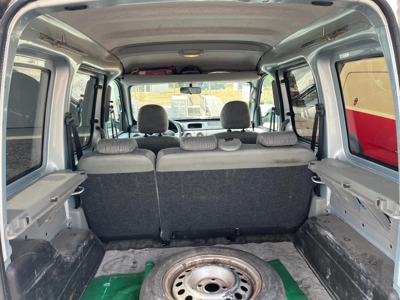 Renault Kangoo 1.6i ГАЗ, снимка 13 - Автомобили и джипове - 54669735