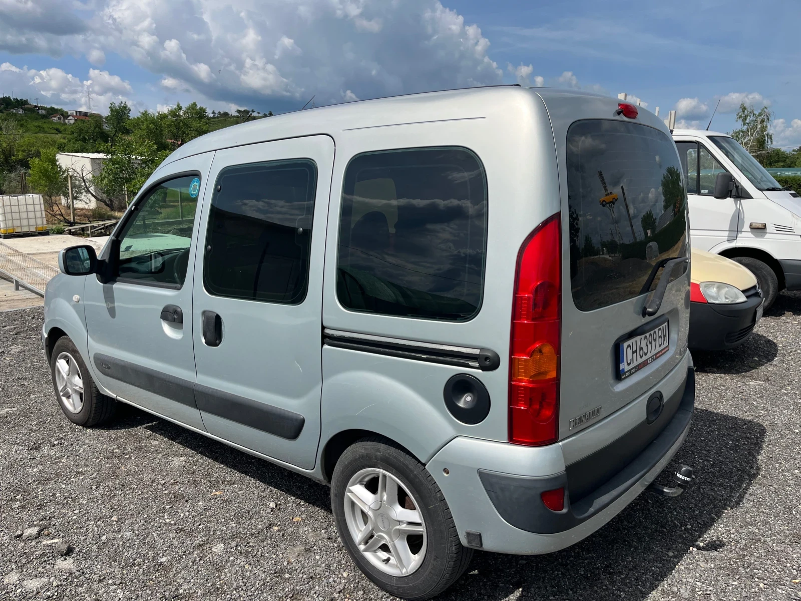 Renault Kangoo 1.6i ГАЗ, снимка 4 - Автомобили и джипове - 54669735