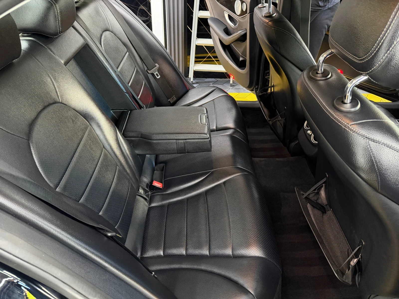 Mercedes-Benz C 300 4x4* Avantgarde* Камера* м.Точки* Burmerster* Подг, снимка 16 - Автомобили и джипове - 54671600