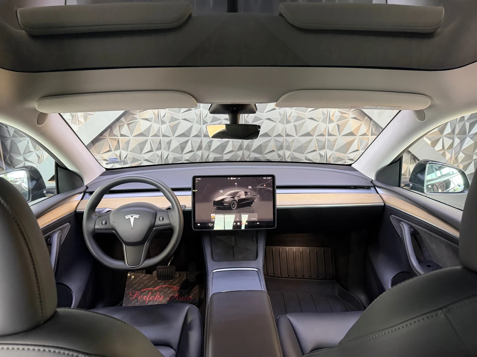 Tesla Model Y LONG RANGE * DUALMOTOR * 78.1 kw * , снимка 5 - Автомобили и джипове - 54968163