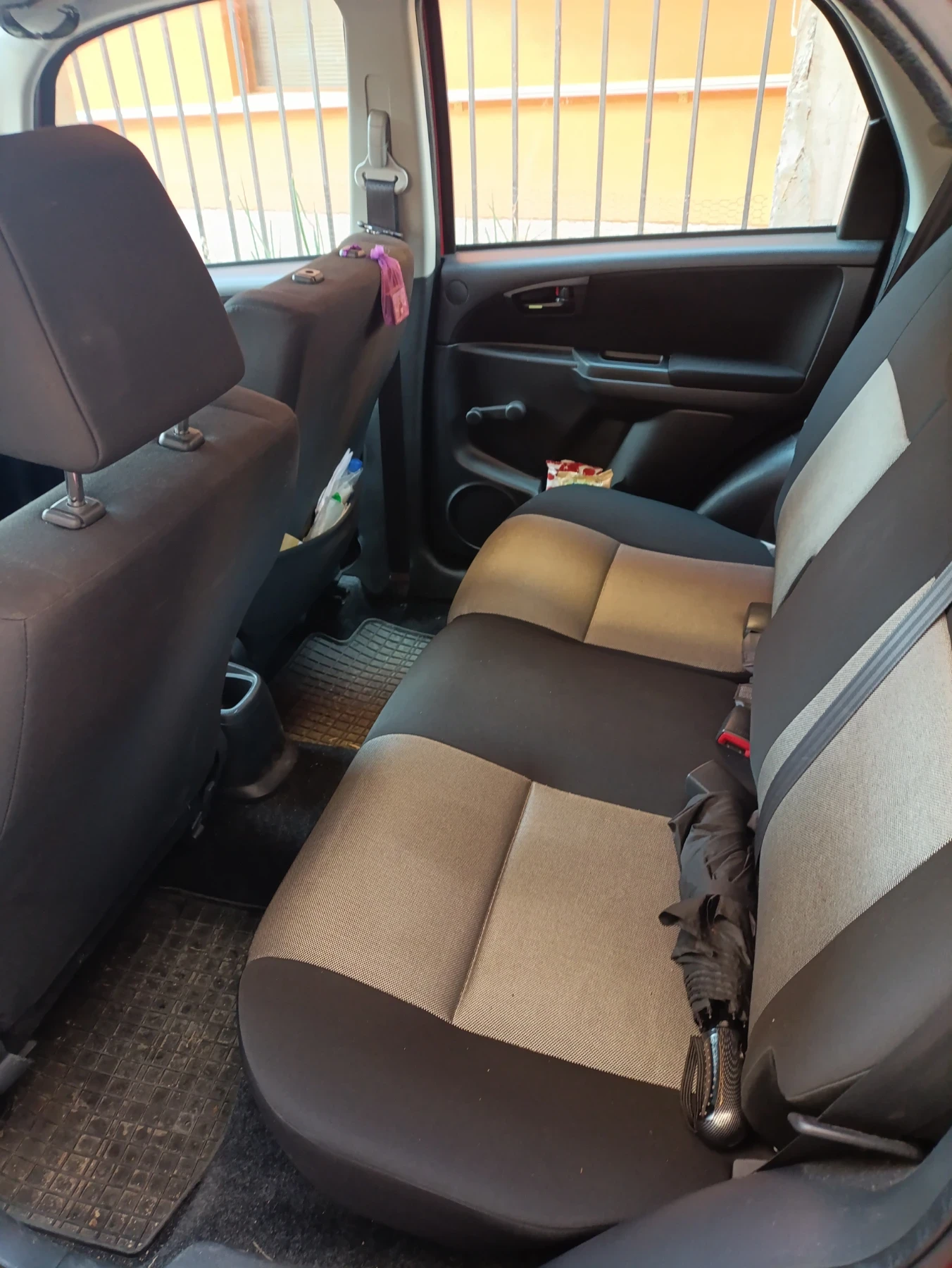 Fiat Sedici Седичи, снимка 5 - Автомобили и джипове - 55536151