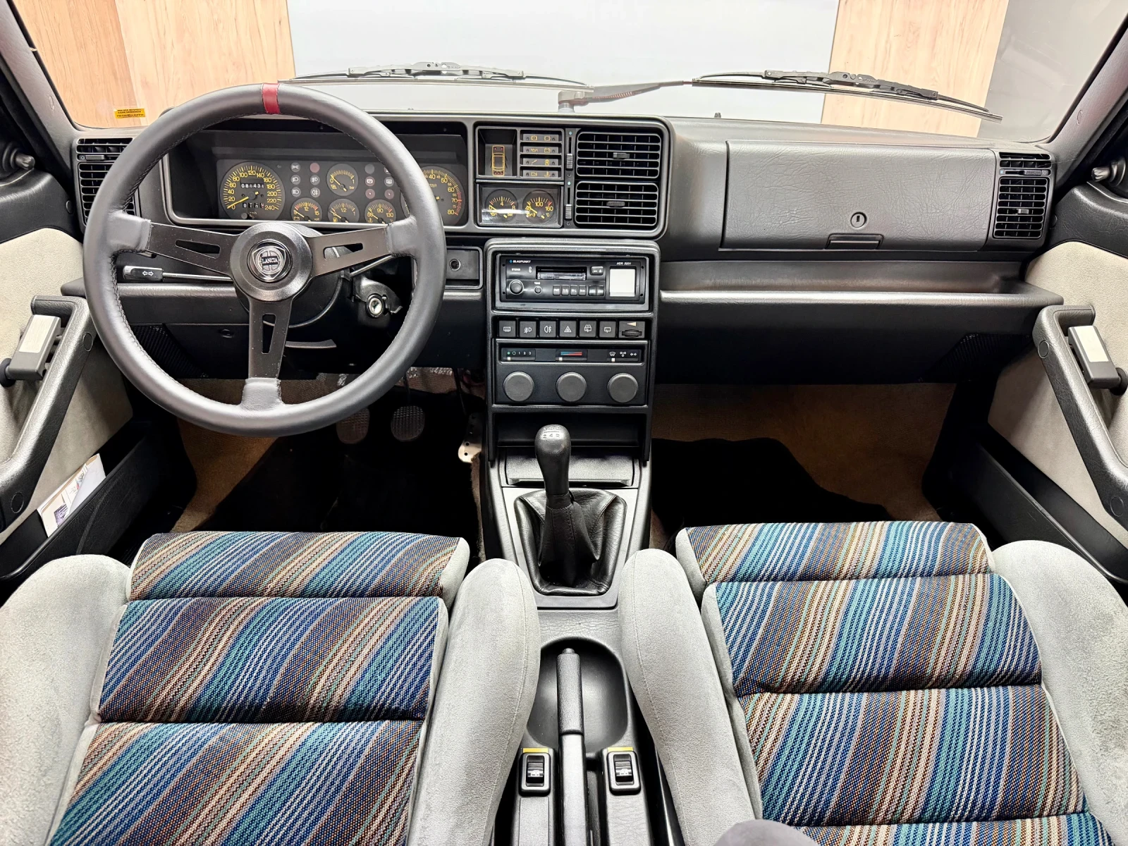 Lancia Delta 2.0 HF Integrale RECARO , снимка 10 - Автомобили и джипове - 55639155