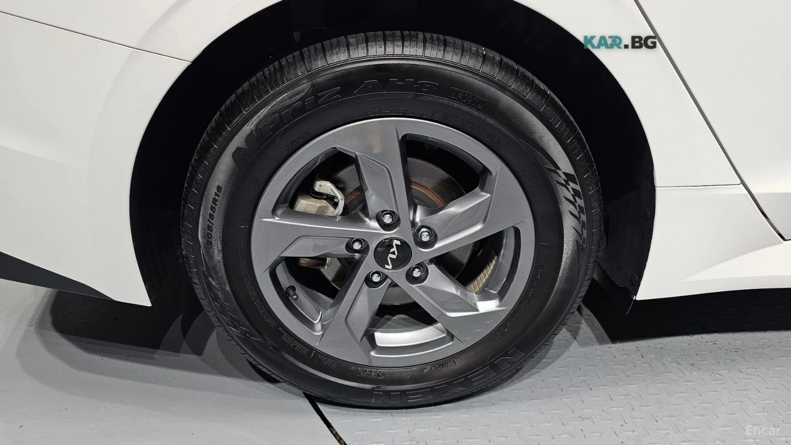 Kia K5 TRENDY* 2.0* LPG* ПОДГРЕВ* КАМЕРА* KEYLESS* , снимка 16 - Автомобили и джипове - 55748510
