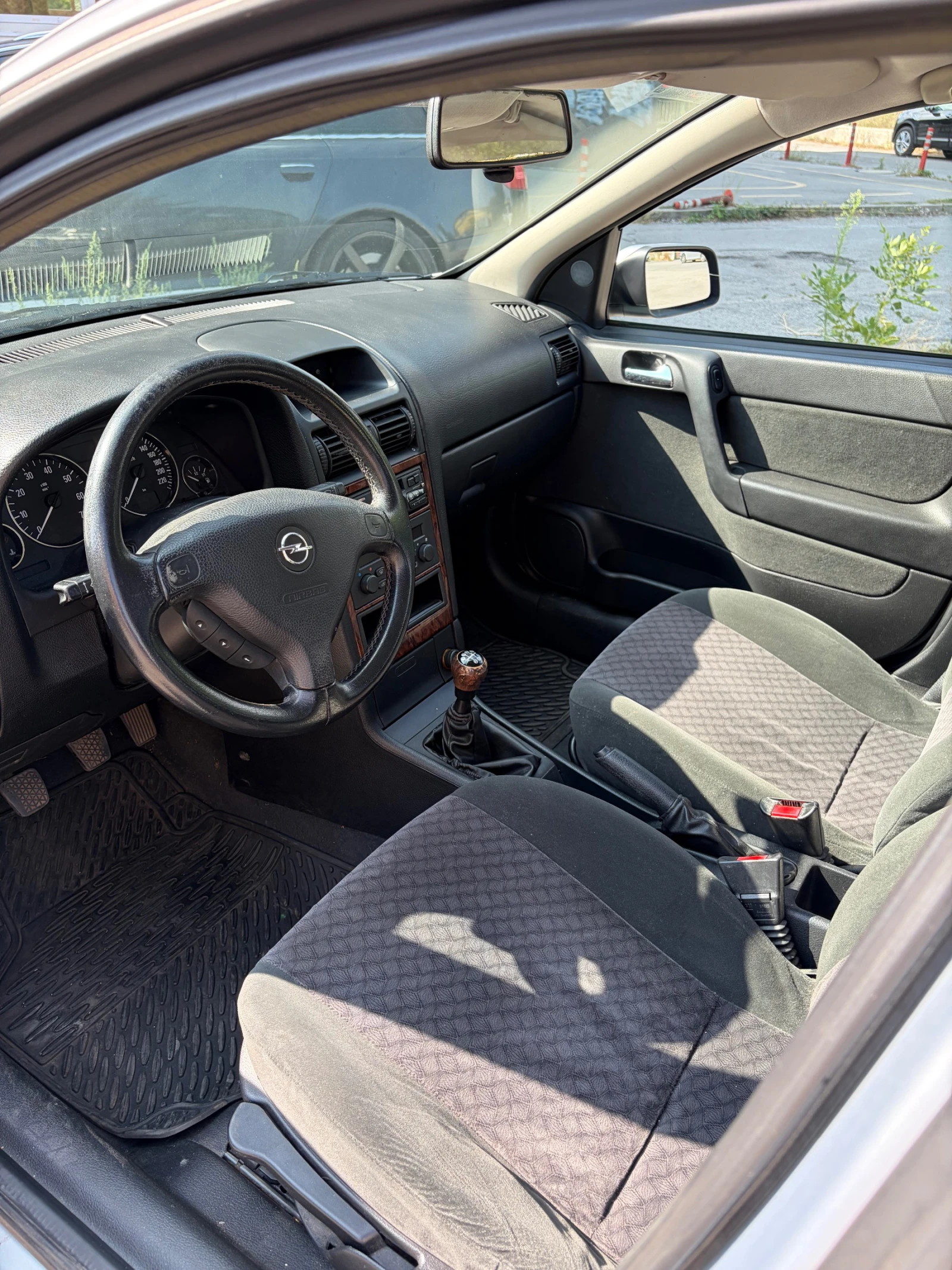 Opel Astra 1, 6, снимка 15 - Автомобили и джипове - 55786442