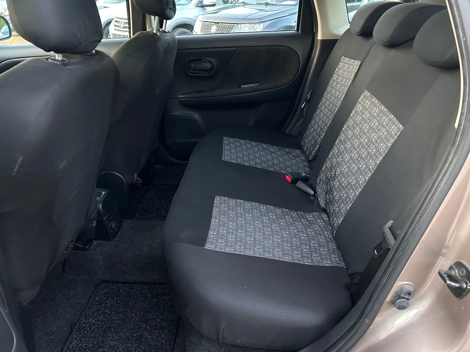 Nissan Note 1.4i KeyLess * Климатроник* Navi, снимка 7 - Автомобили и джипове - 55827035